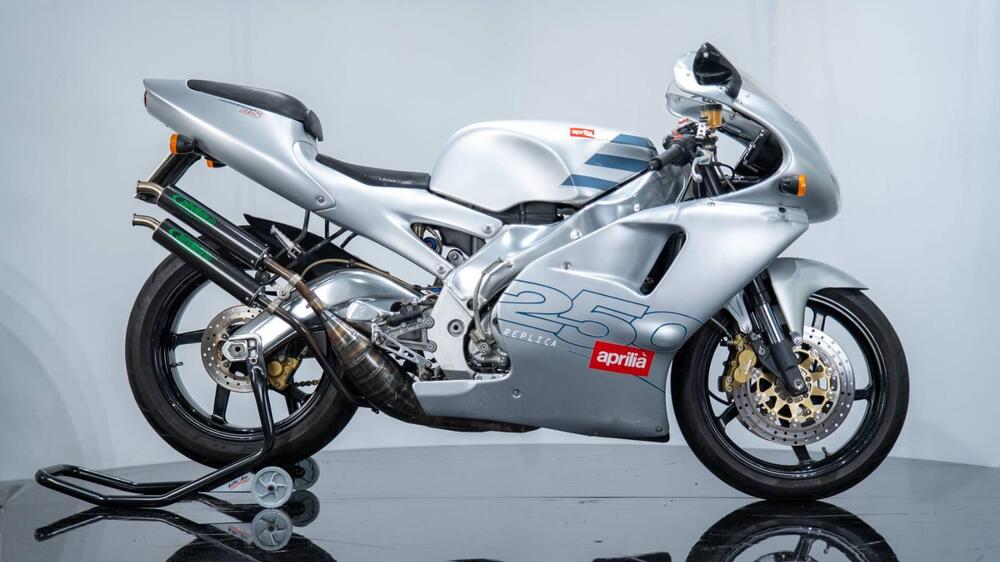 Aprilia RS 250 REPLICA (6)