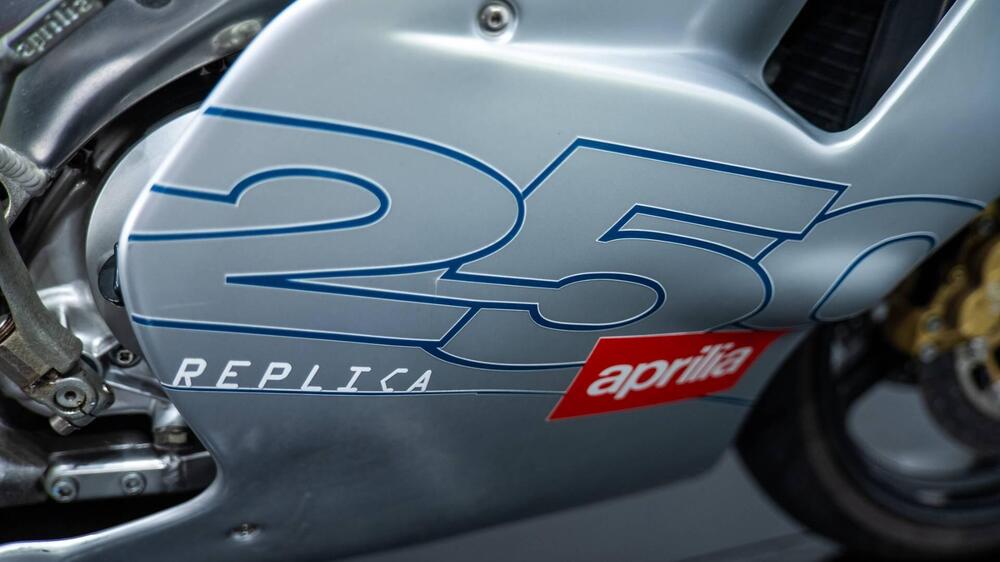 Aprilia RS 250 REPLICA (14)