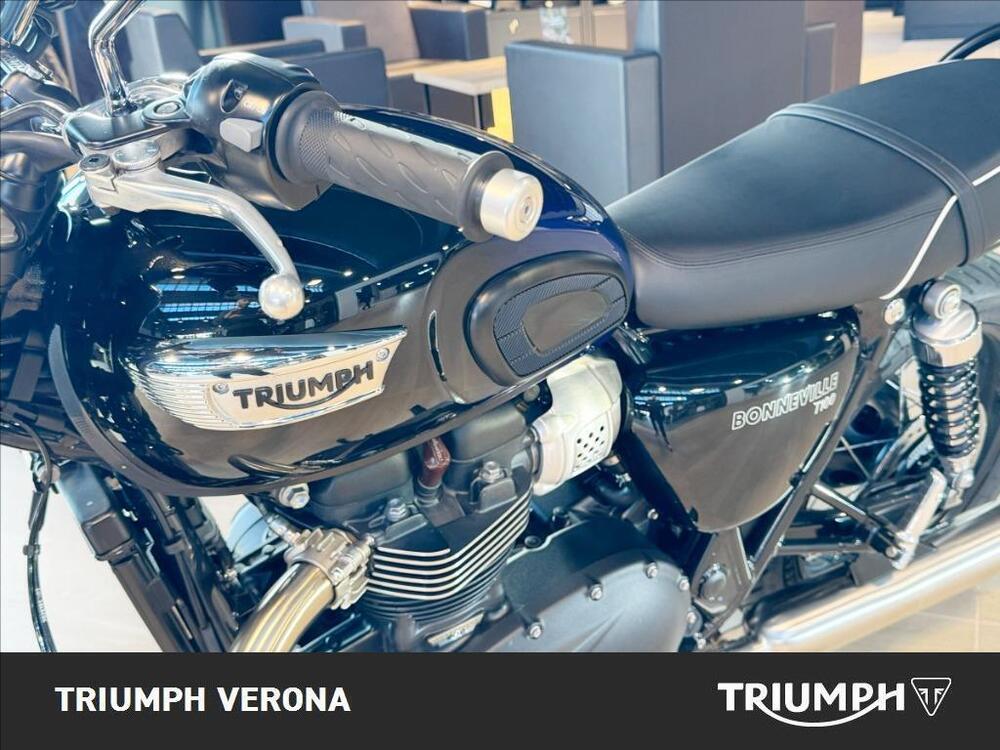 Triumph Bonneville T100 (2021 - 25) (4)
