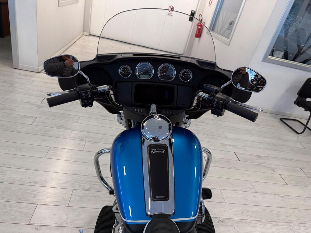 Harley-Davidson 114 Electra Glide Revival (2021 - 22) (5)