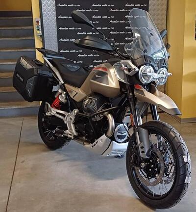 Moto Guzzi V85 TT Travel (2024 - 25) usata