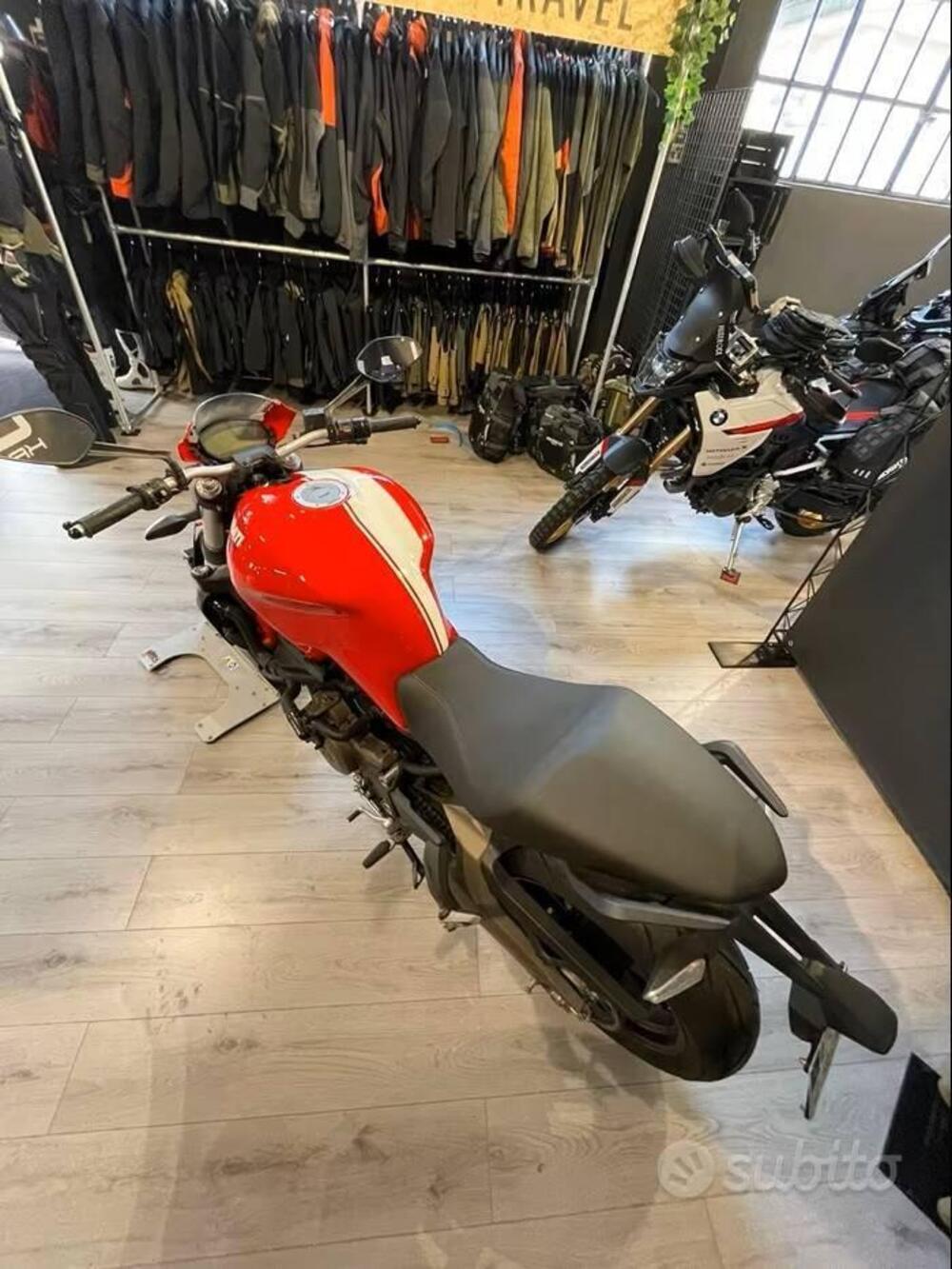 Ducati Monster 821 Stripe ABS (2015 - 17) (3)