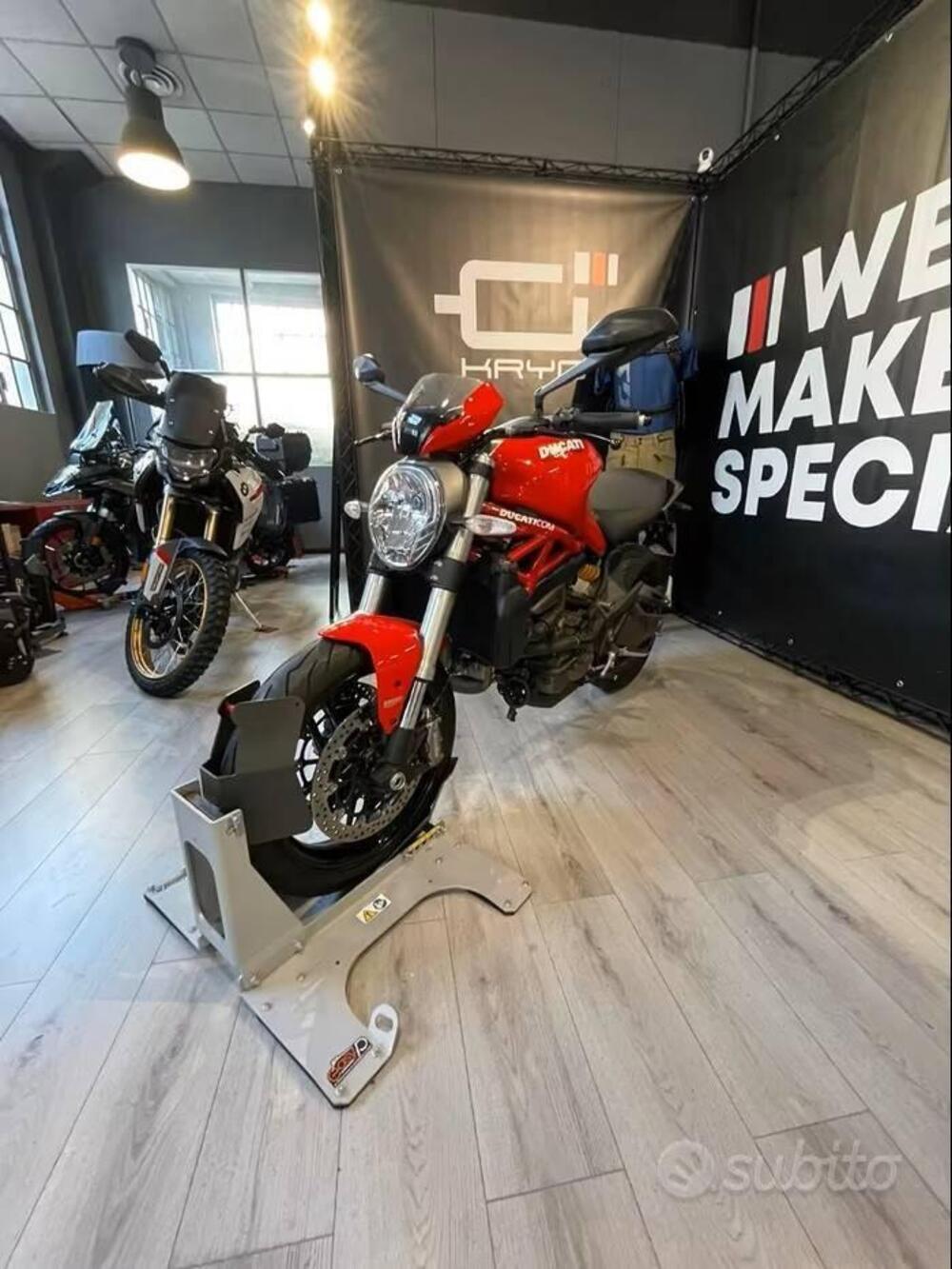 Ducati Monster 821 Stripe ABS (2015 - 17)