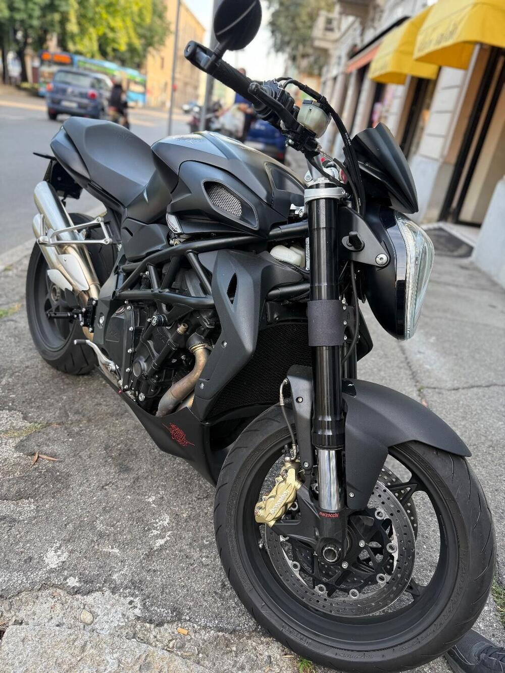 MV Agusta Brutale 920 (2011 - 12) (2)