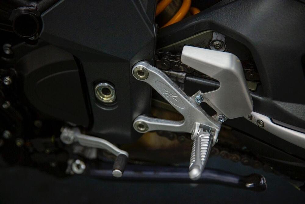 MV Agusta Brutale 920 (2011 - 12) (5)