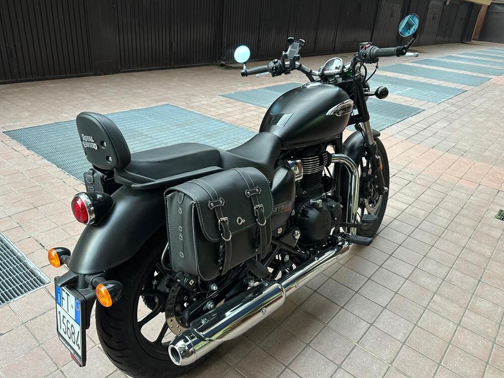 Royal Enfield Meteor 350 Stellar (2021 - 25) (3)