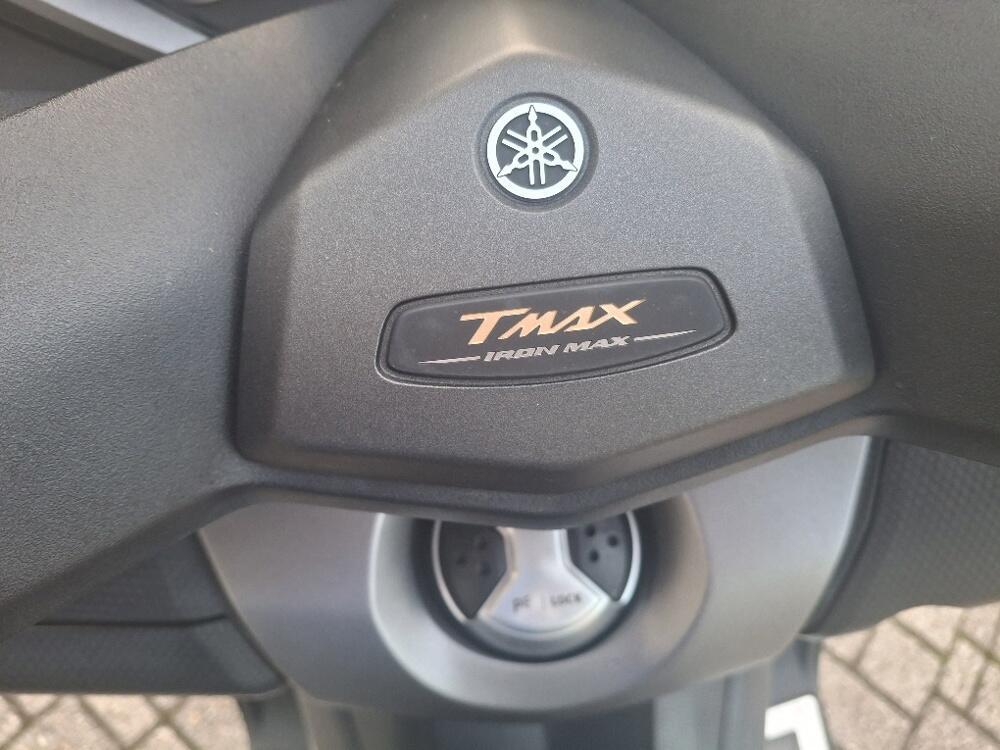 Yamaha T-Max 530 Iron Max ABS (2014 - 17) (5)