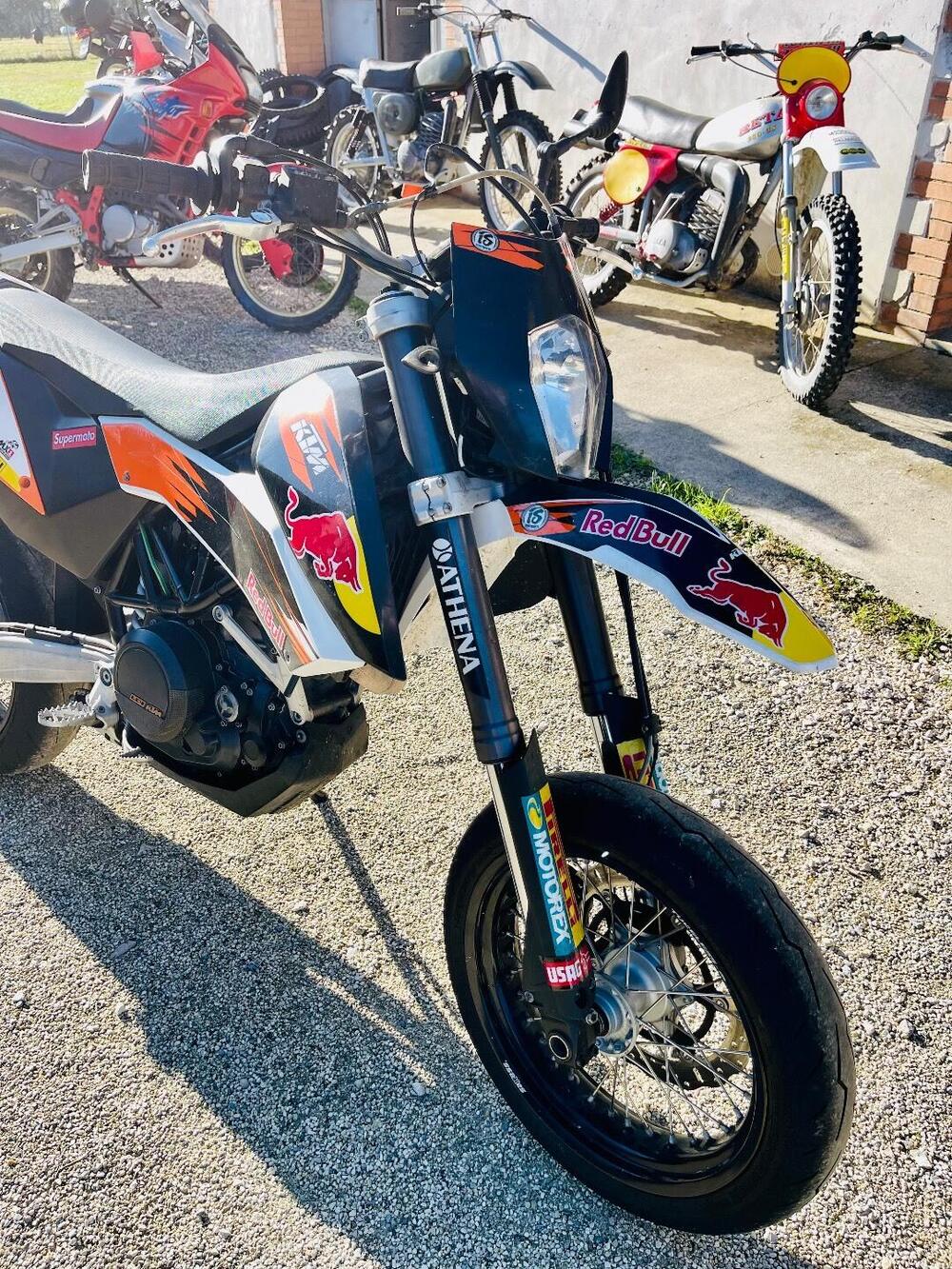 KTM 690 SMC (2008- 11) (3)