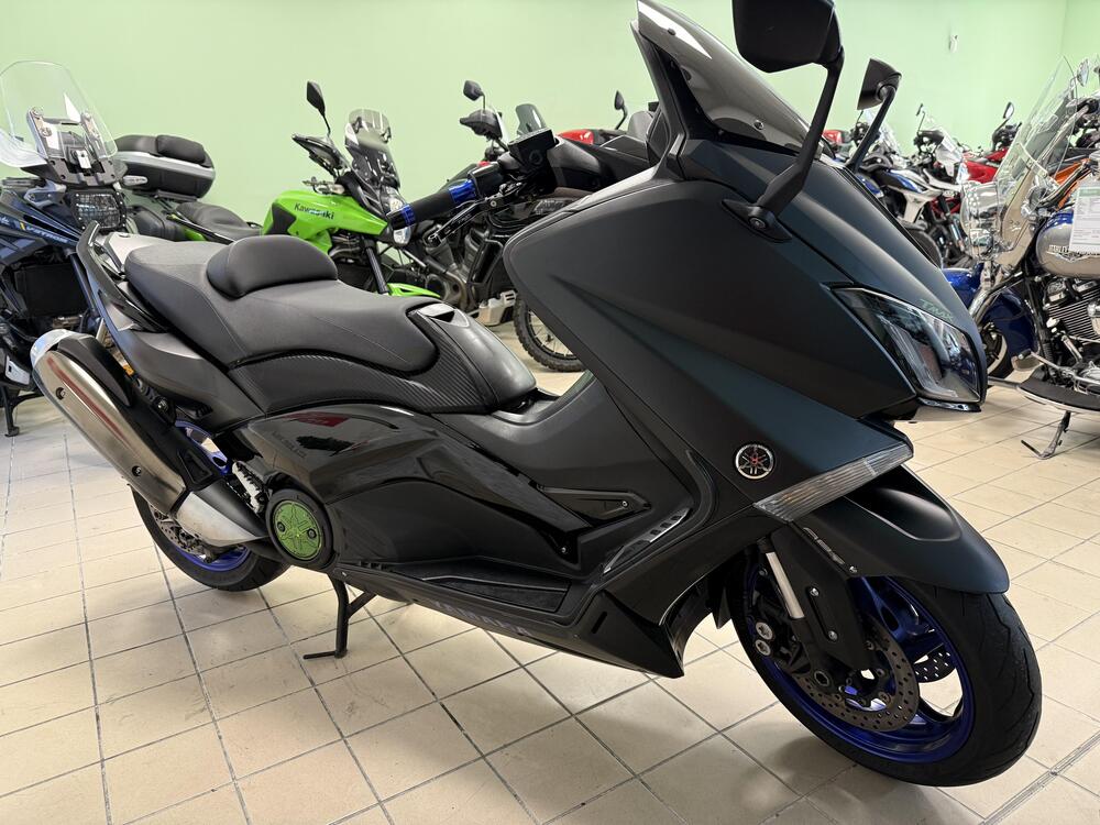 Yamaha T-Max 530 (2015 - 16) (6)