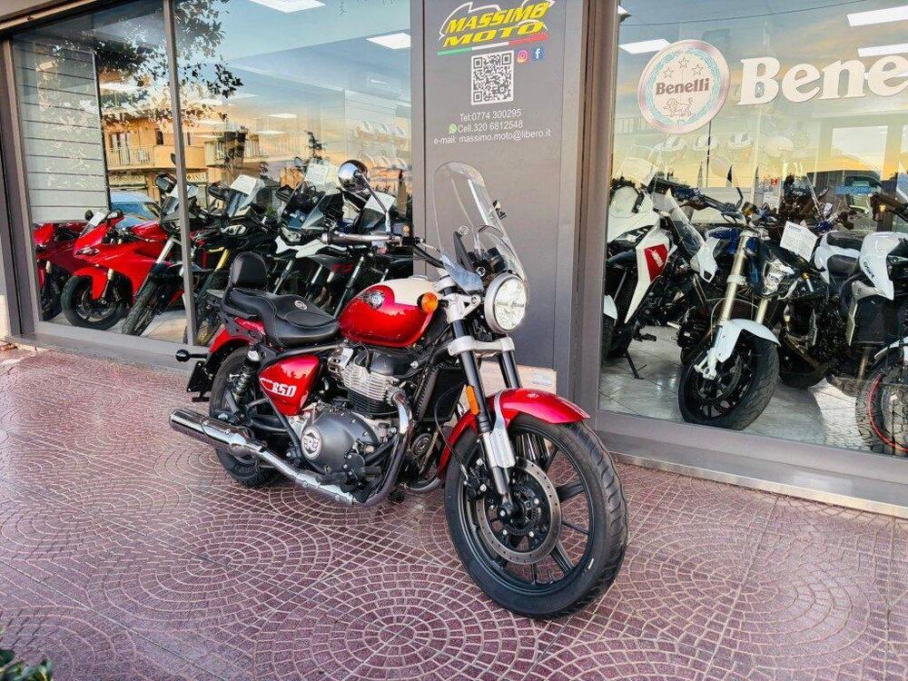 Royal Enfield Super Meteor 650 (2023 - 25) (4)