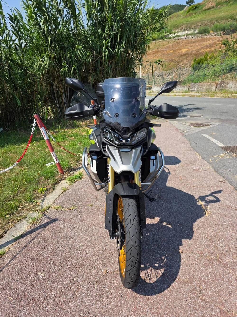 Voge Valico 900DSX (2024 - 25) (4)