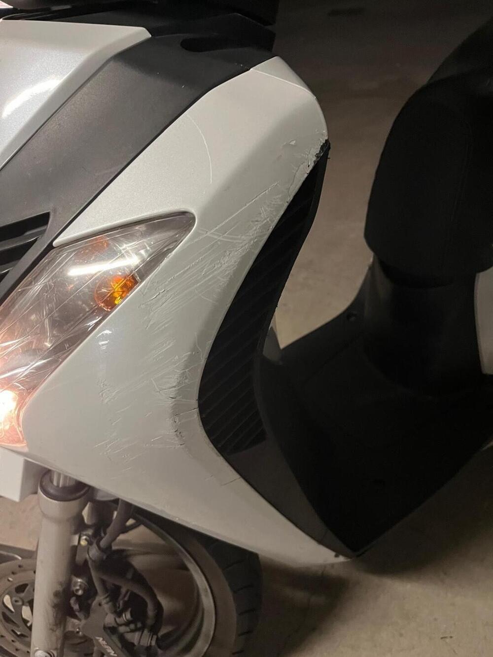 Honda SH 150 i (2009 - 12) (4)