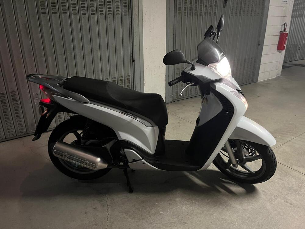 Honda SH 150 i (2009 - 12) (9)