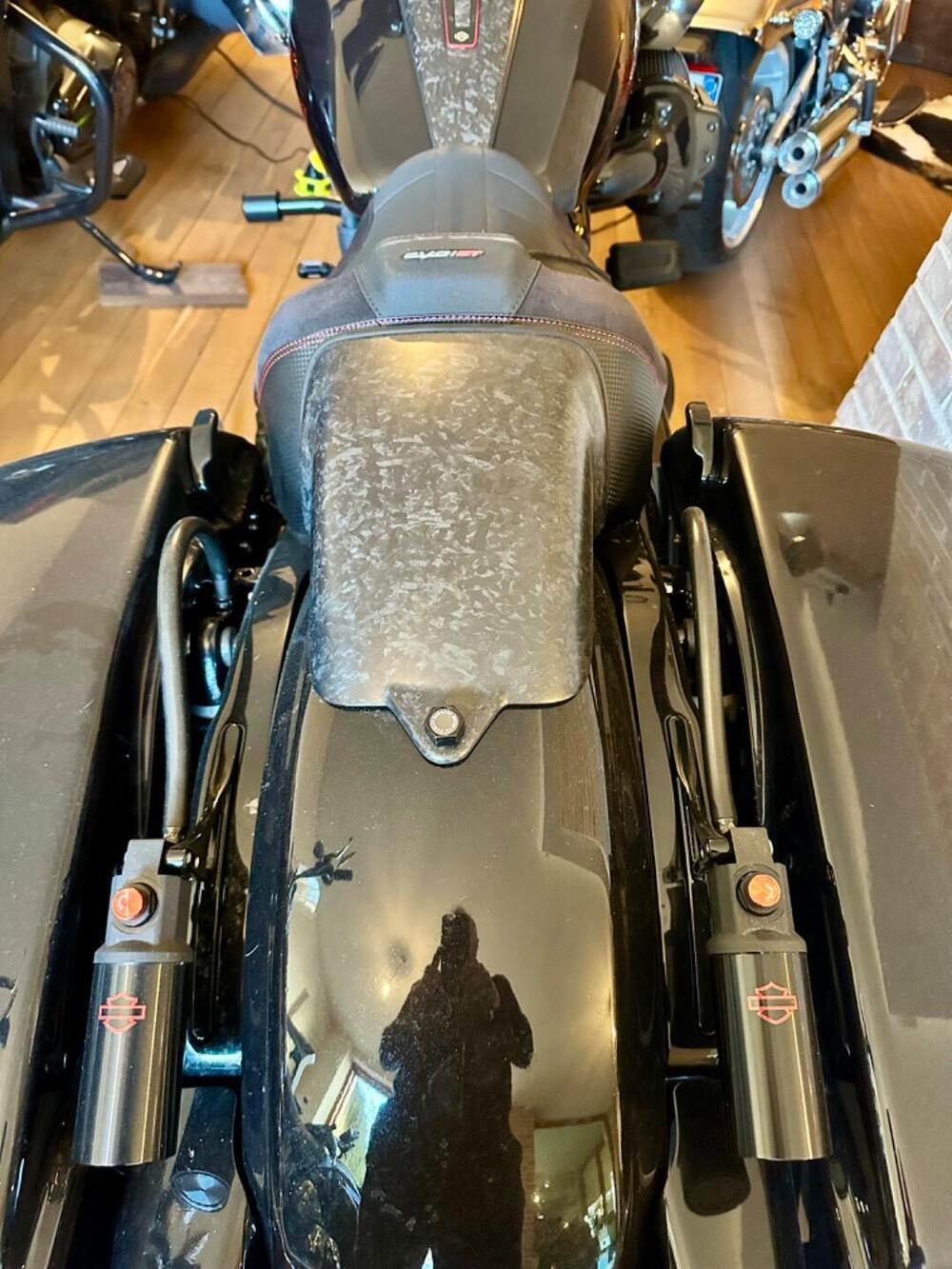 Harley-Davidson CVO Road Glide ST (2024) (5)