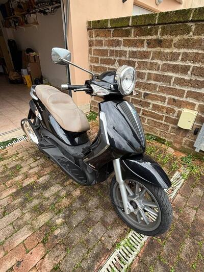 Piaggio Beverly Tourer 250 usata
