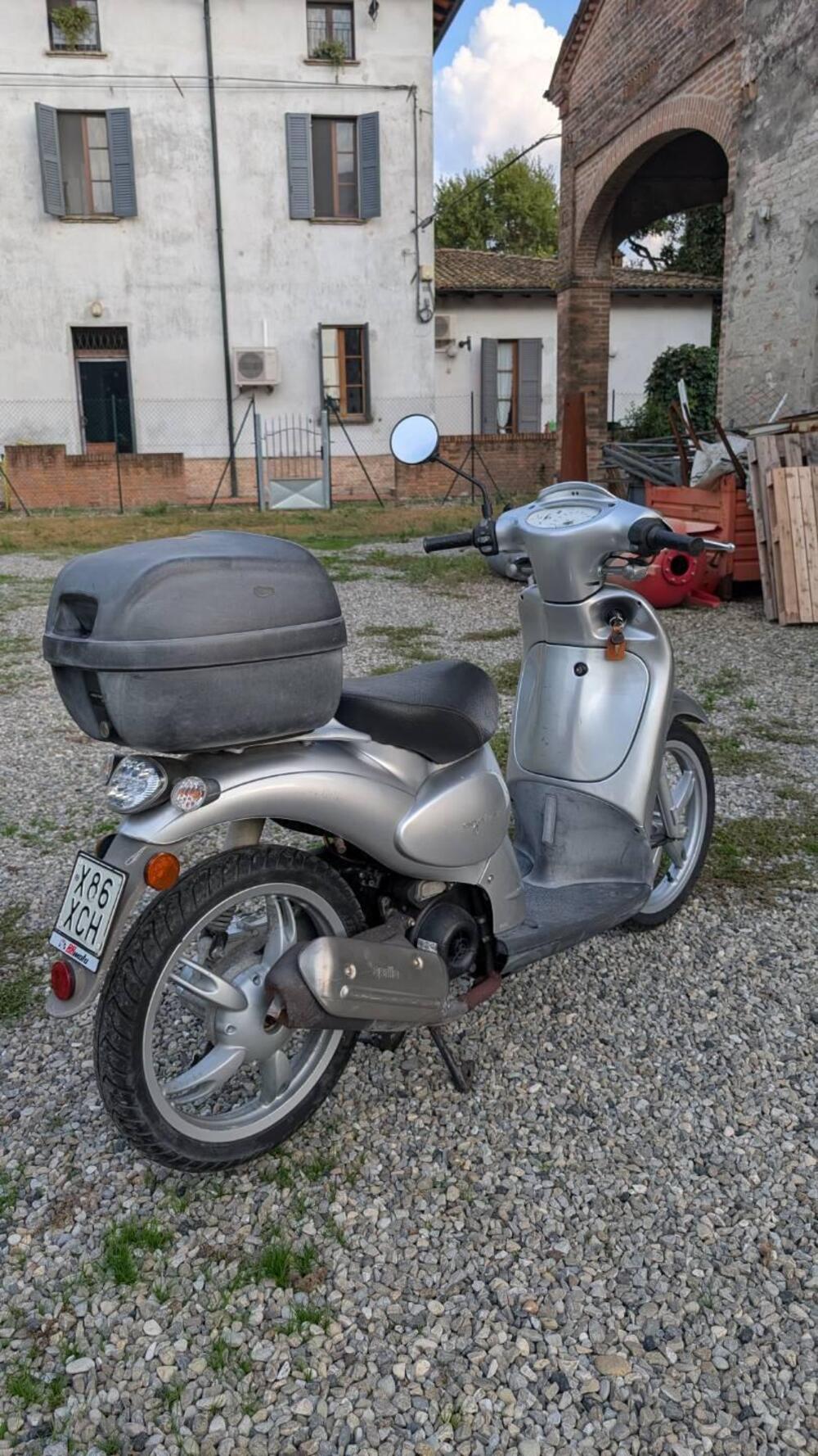 Aprilia Scarabeo 50 2t (2008 - 17) (3)