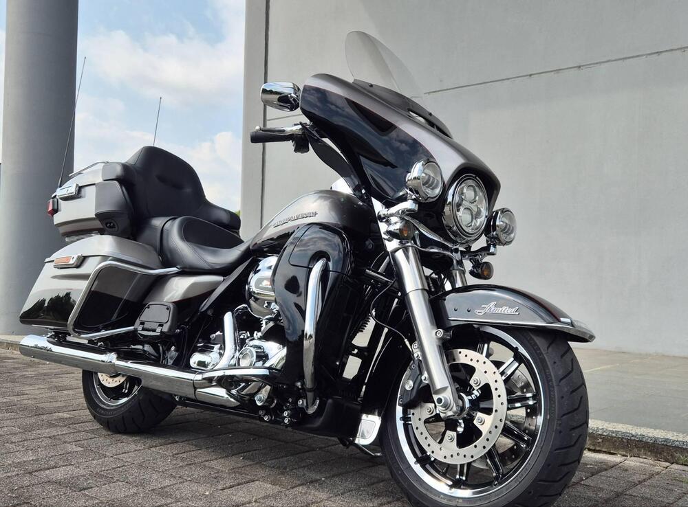Harley-Davidson 1690 Electra Glide Ultra Limited (2016) - FLHTK