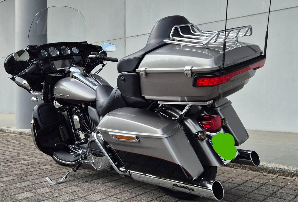 Harley-Davidson 1690 Electra Glide Ultra Limited (2016) - FLHTK (5)