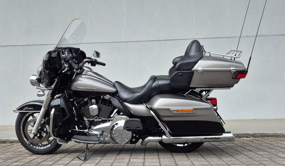 Harley-Davidson 1690 Electra Glide Ultra Limited (2016) - FLHTK (6)