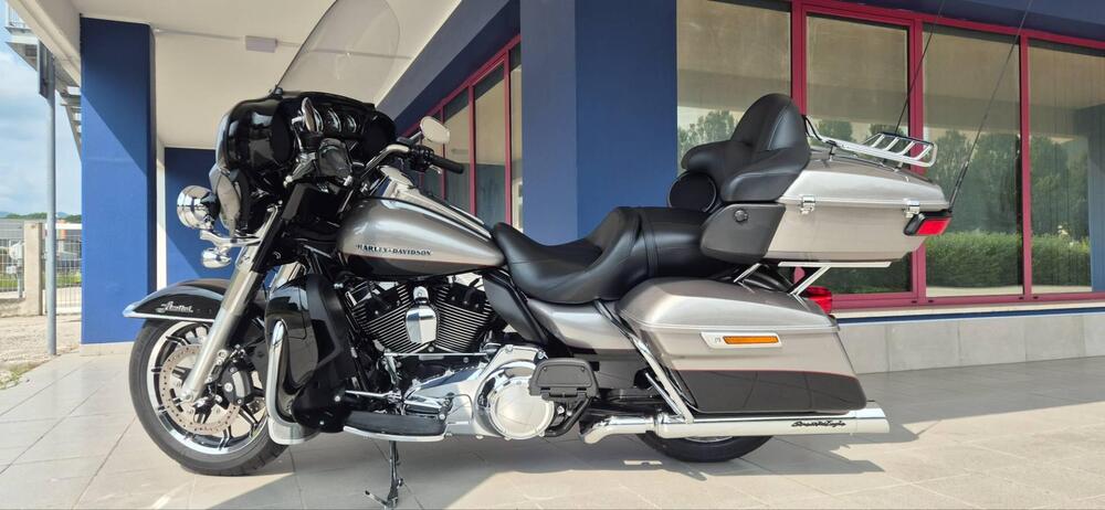 Harley-Davidson 1690 Electra Glide Ultra Limited (2016) - FLHTK (7)