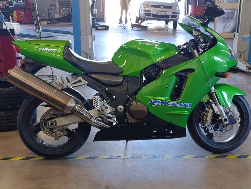Kawasaki Ninja 1200 ZX-12R (2000 - 06)