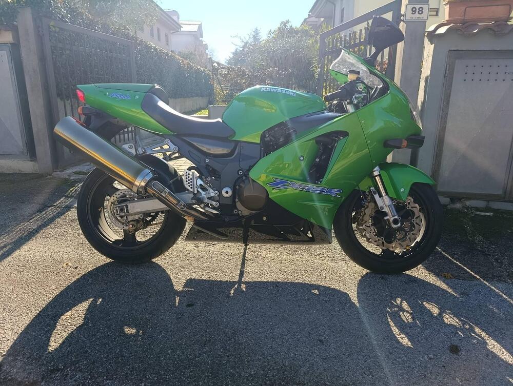 Kawasaki Ninja 1200 ZX-12R (2000 - 06) (3)