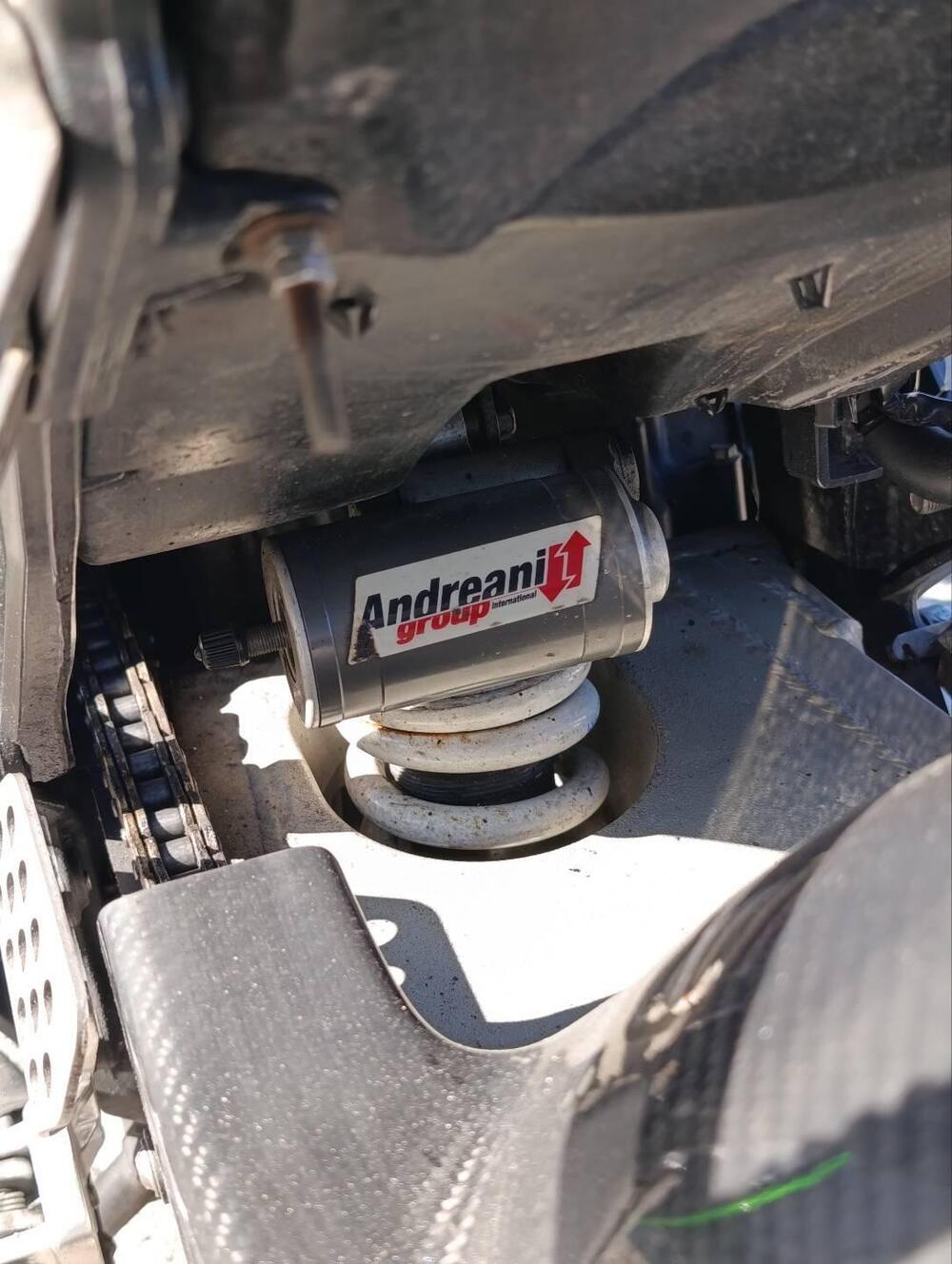 Kawasaki Ninja 1200 ZX-12R (2000 - 06) (8)