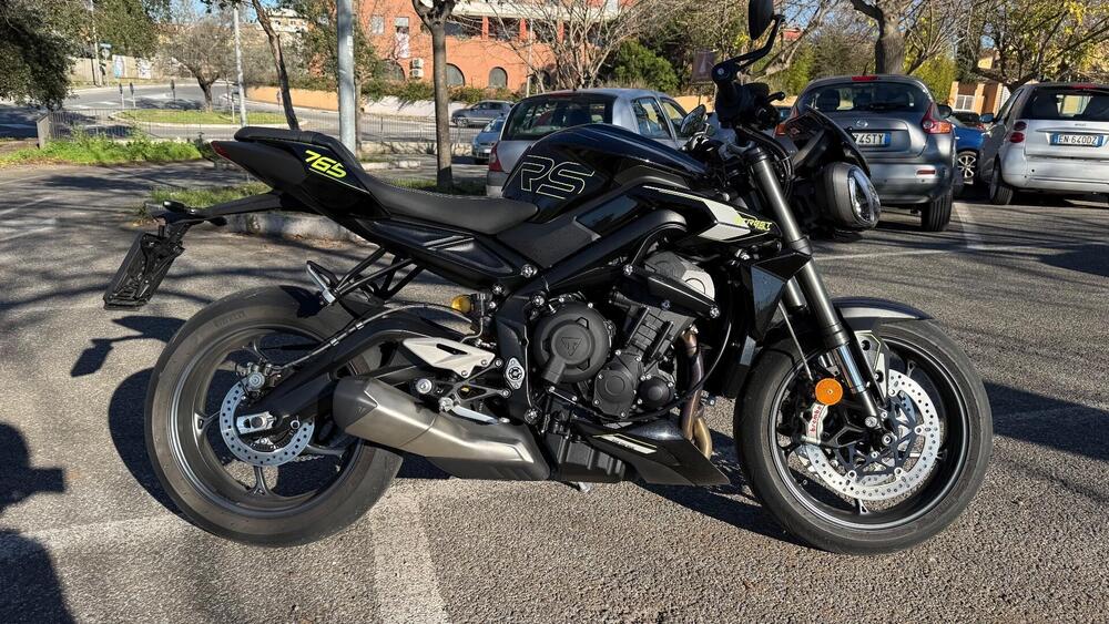 Triumph Street Triple 765 RS (2023 - 25) (2)