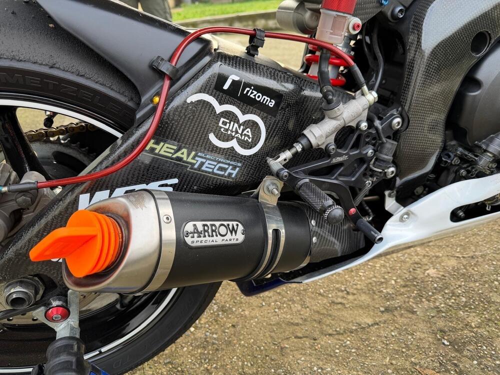 Yamaha YZF R6 (2006 - 07) (5)