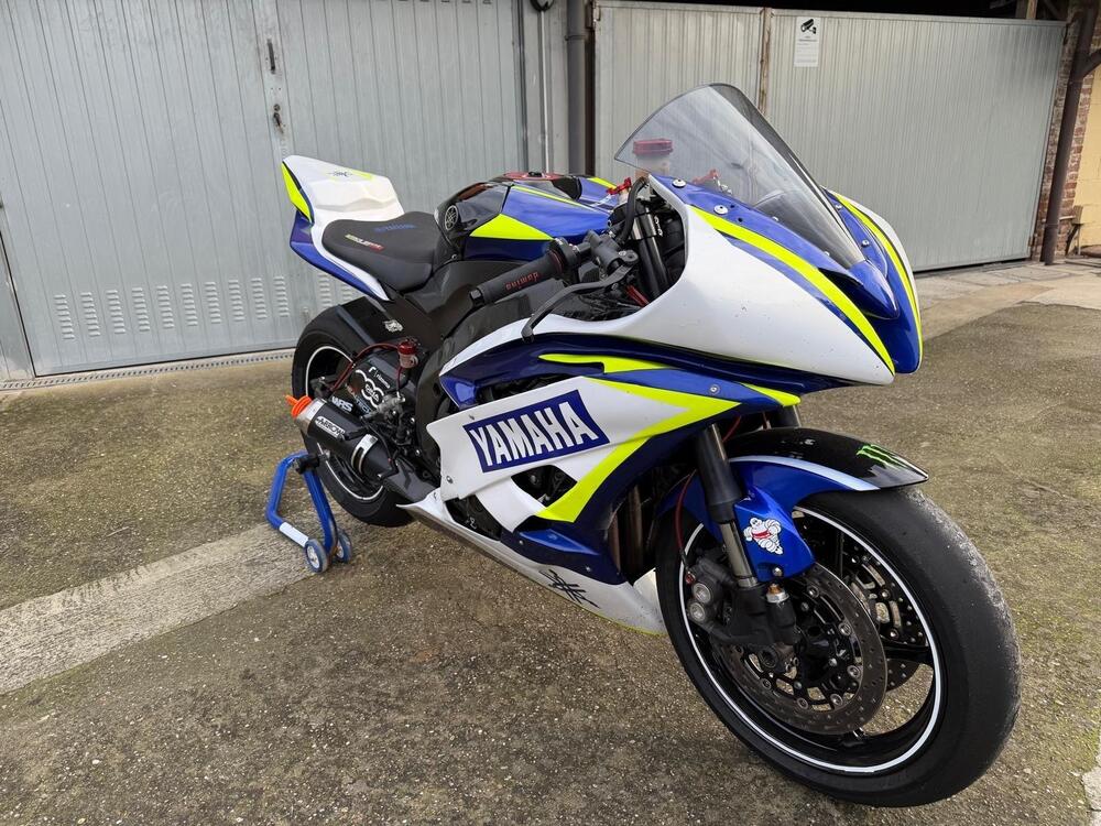 Yamaha YZF R6 (2006 - 07) (7)