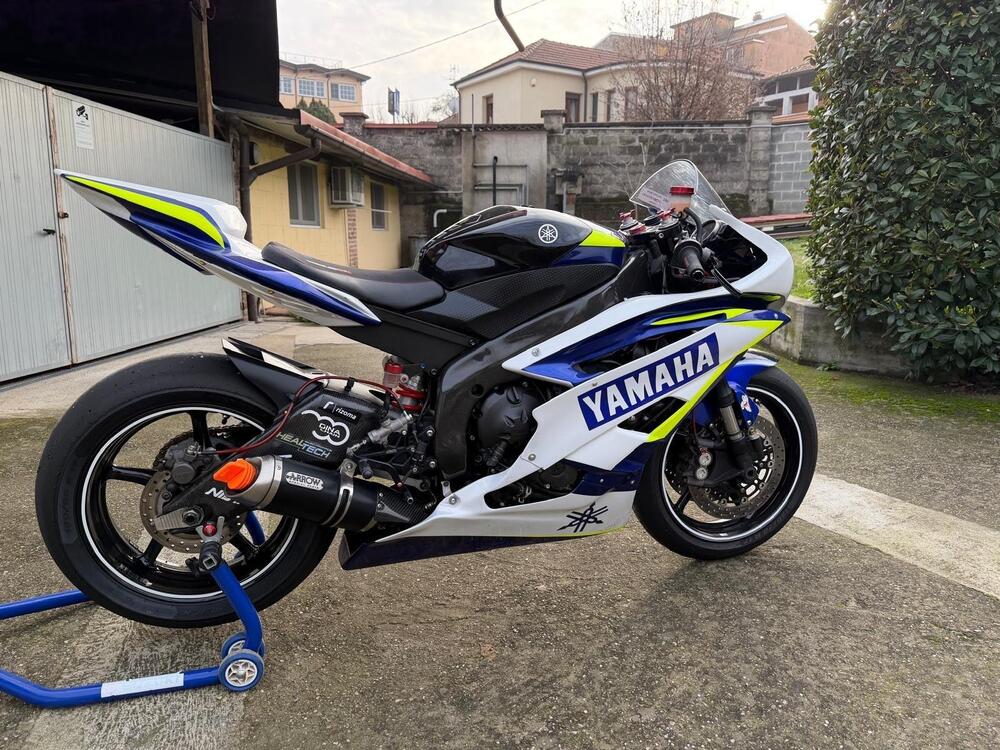 Yamaha YZF R6 (2006 - 07) (10)