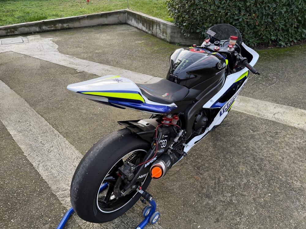 Yamaha YZF R6 (2006 - 07) (17)