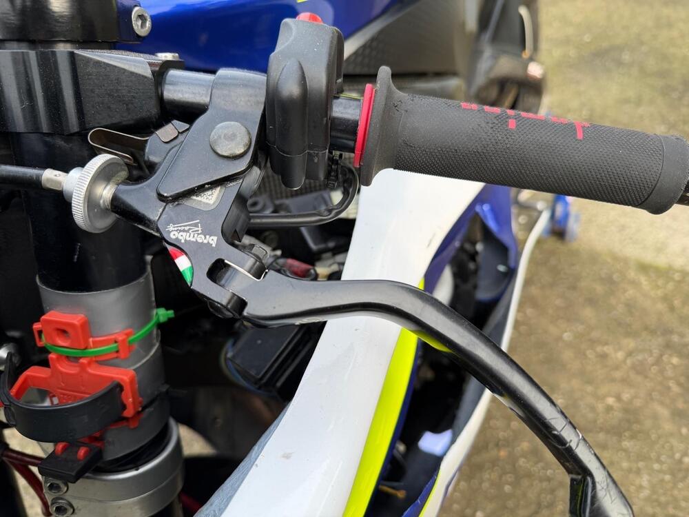 Yamaha YZF R6 (2006 - 07) (18)