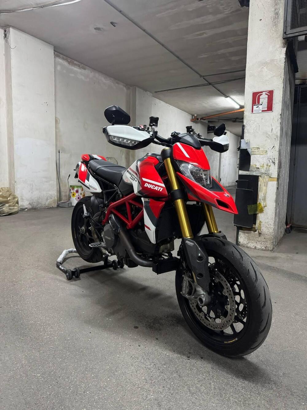 Ducati Hypermotard 950 SP (2022 - 25) (2)