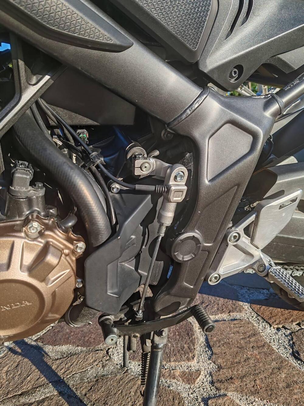 Honda CB 650 R (2021 - 23) (4)