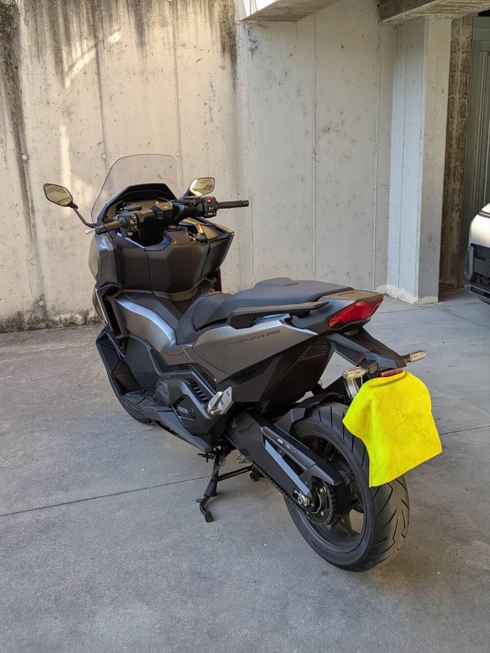 Honda Forza 750 (2025) (4)