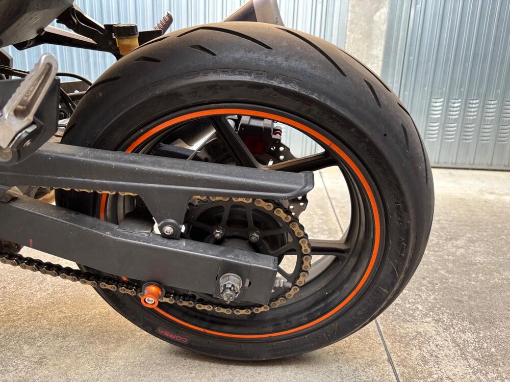 Kawasaki Z 750 (2007 - 14) (6)