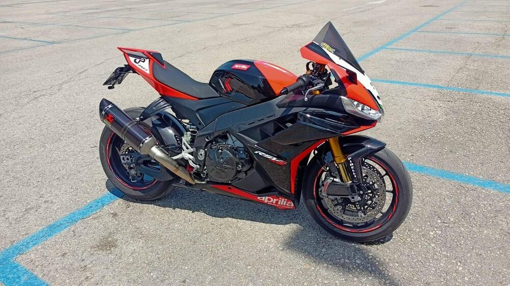 Aprilia RSV4 1100 Factory SE-09 SBK (2024)