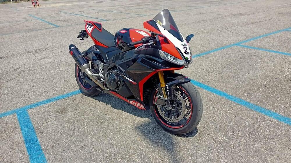 Aprilia RSV4 1100 Factory SE-09 SBK (2024) (7)