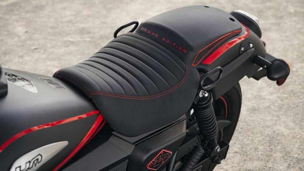 Um Italia Renegade Vegas 125 (2023 - 26) (3)