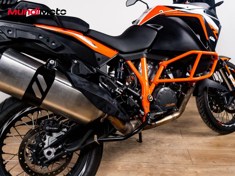 KTM 1290 Super Adventure R (2021) (4)