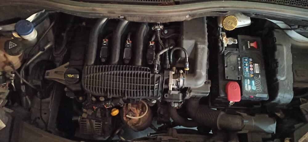 Peugeot 208 usata a Varese (5)