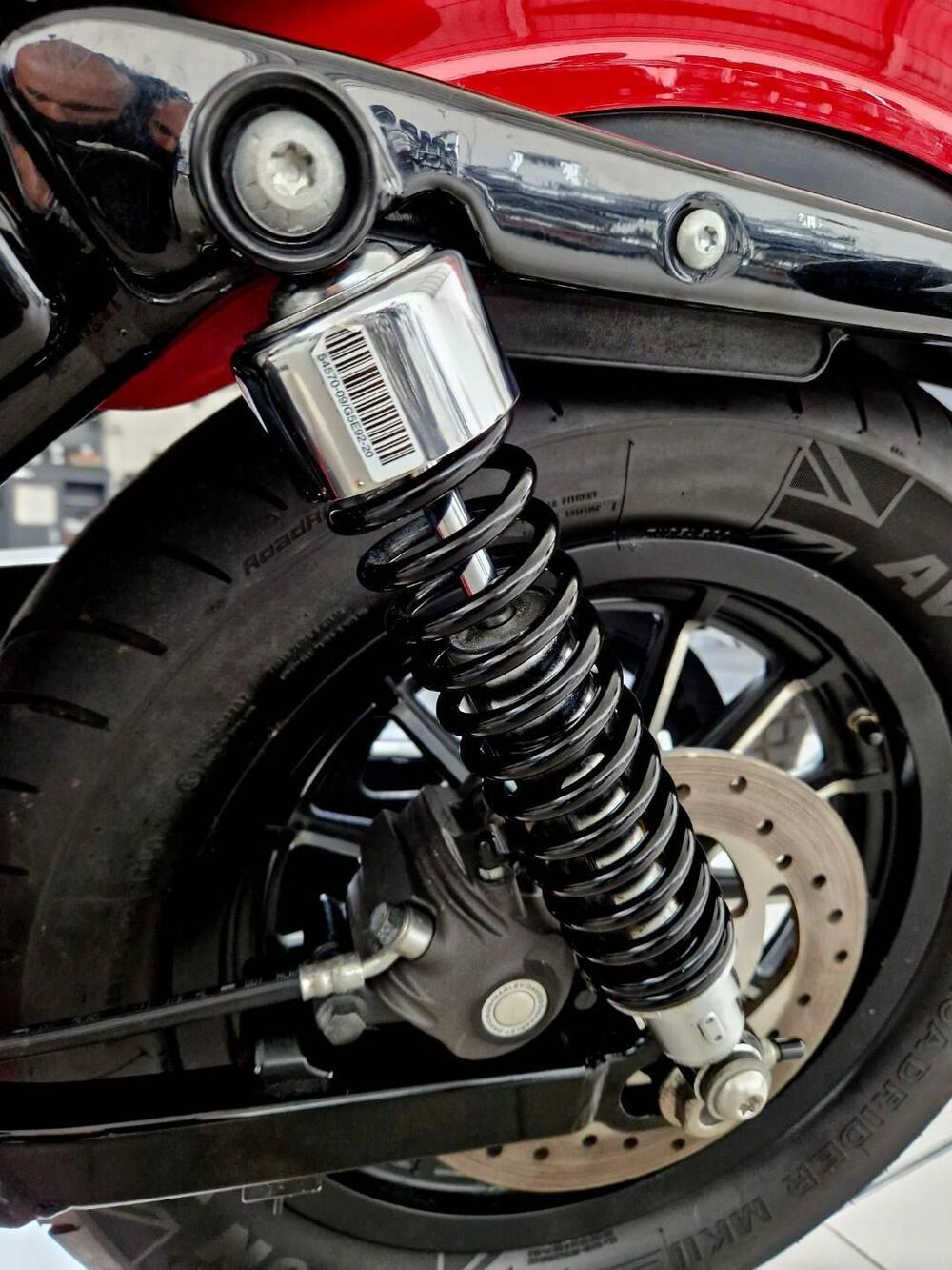 Harley-Davidson 883 Iron (2012 - 14) - XL 883N (12)