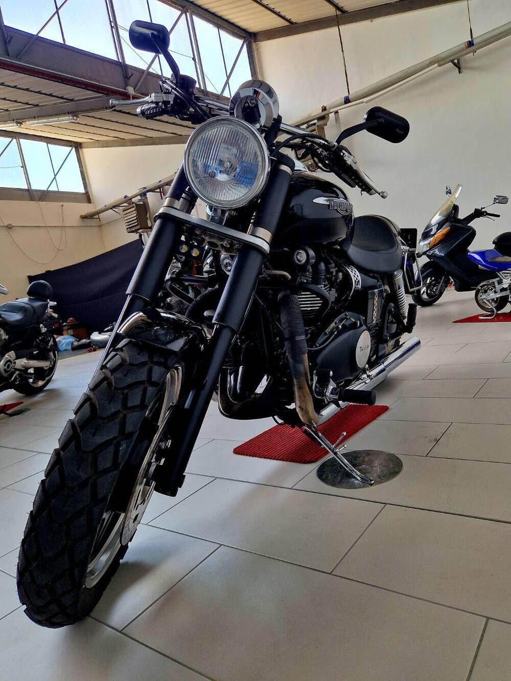 Triumph Speedmaster 865 (2005 - 10) (4)