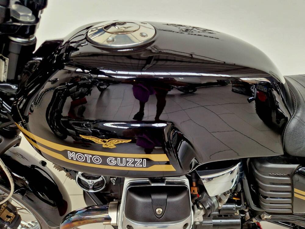Moto Guzzi V7 Classic (2008 - 12) (14)