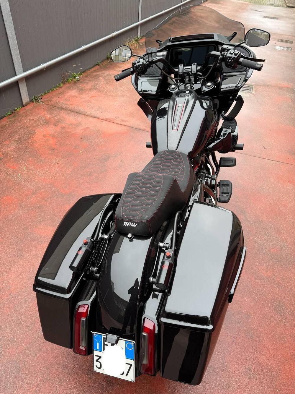 Harley-Davidson CVO Road Glide ST (2024) (3)