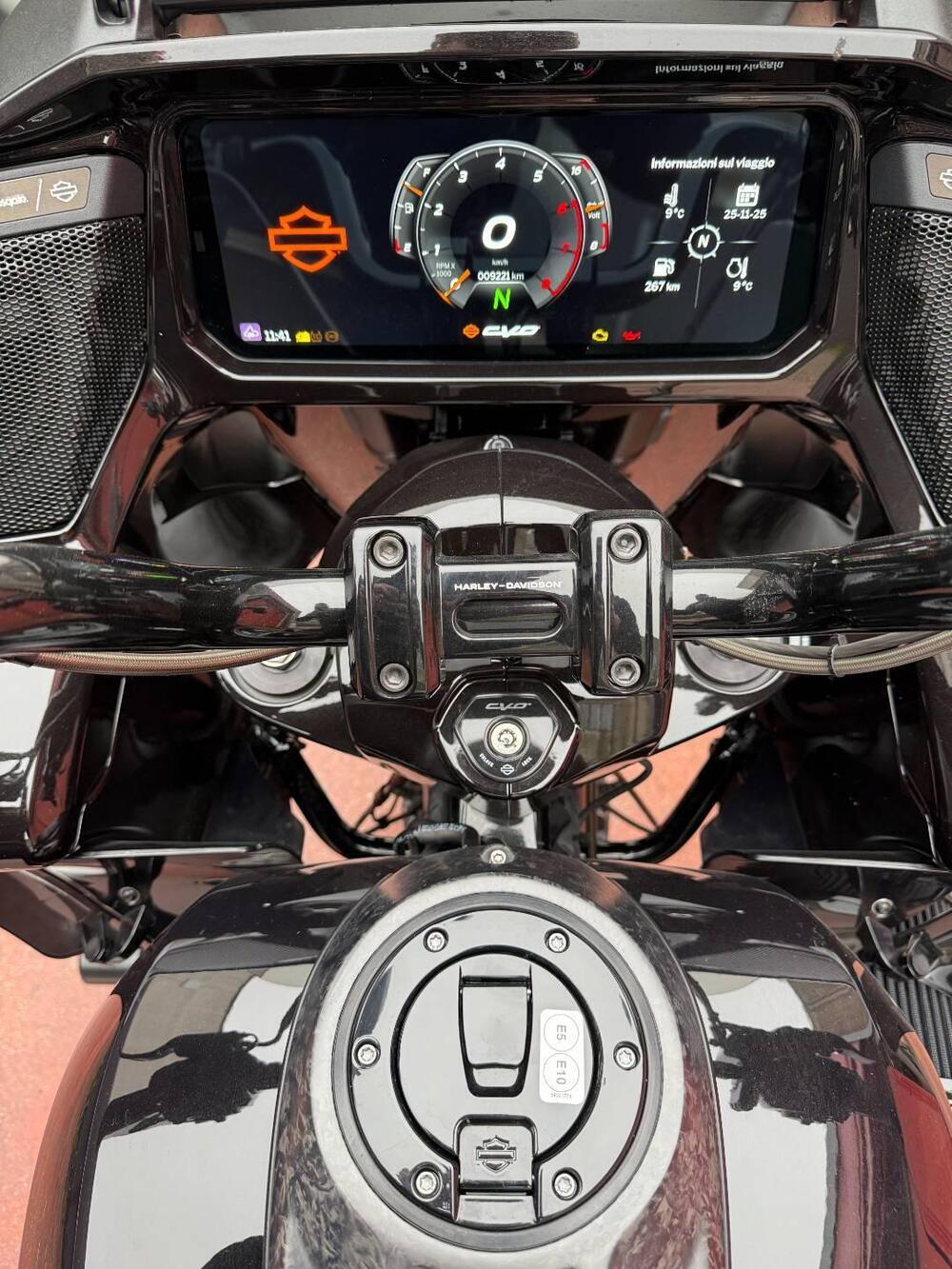 Harley-Davidson CVO Road Glide ST (2024) (6)