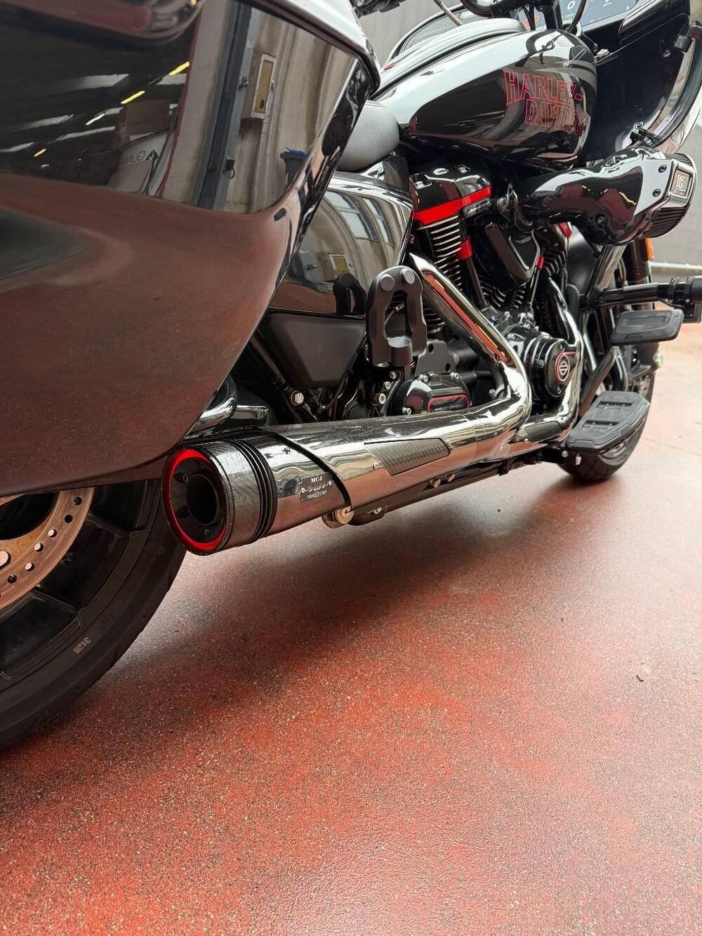 Harley-Davidson CVO Road Glide ST (2024) (7)