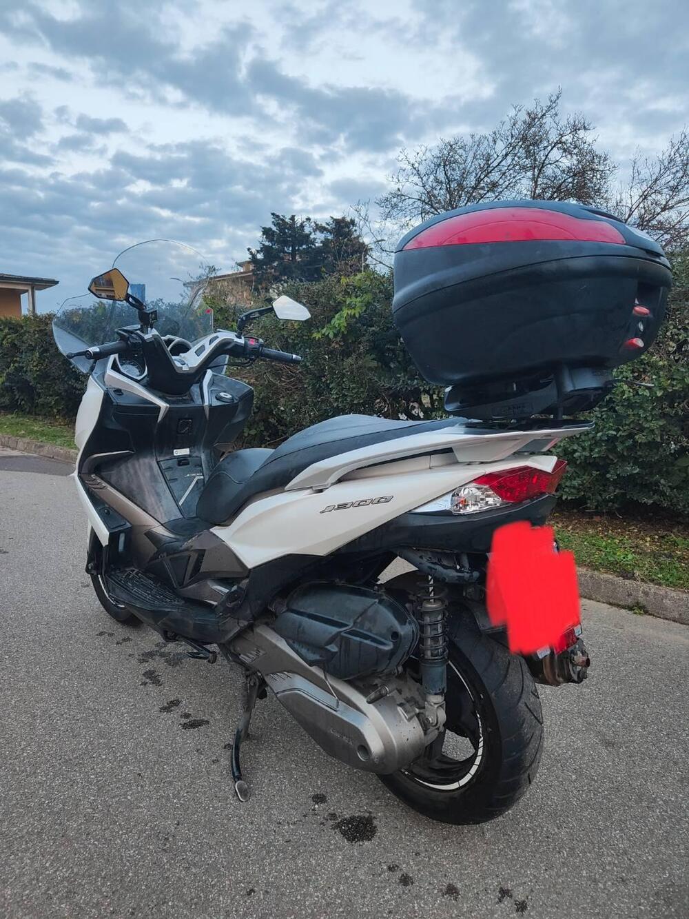 Kawasaki J 300 (2014)