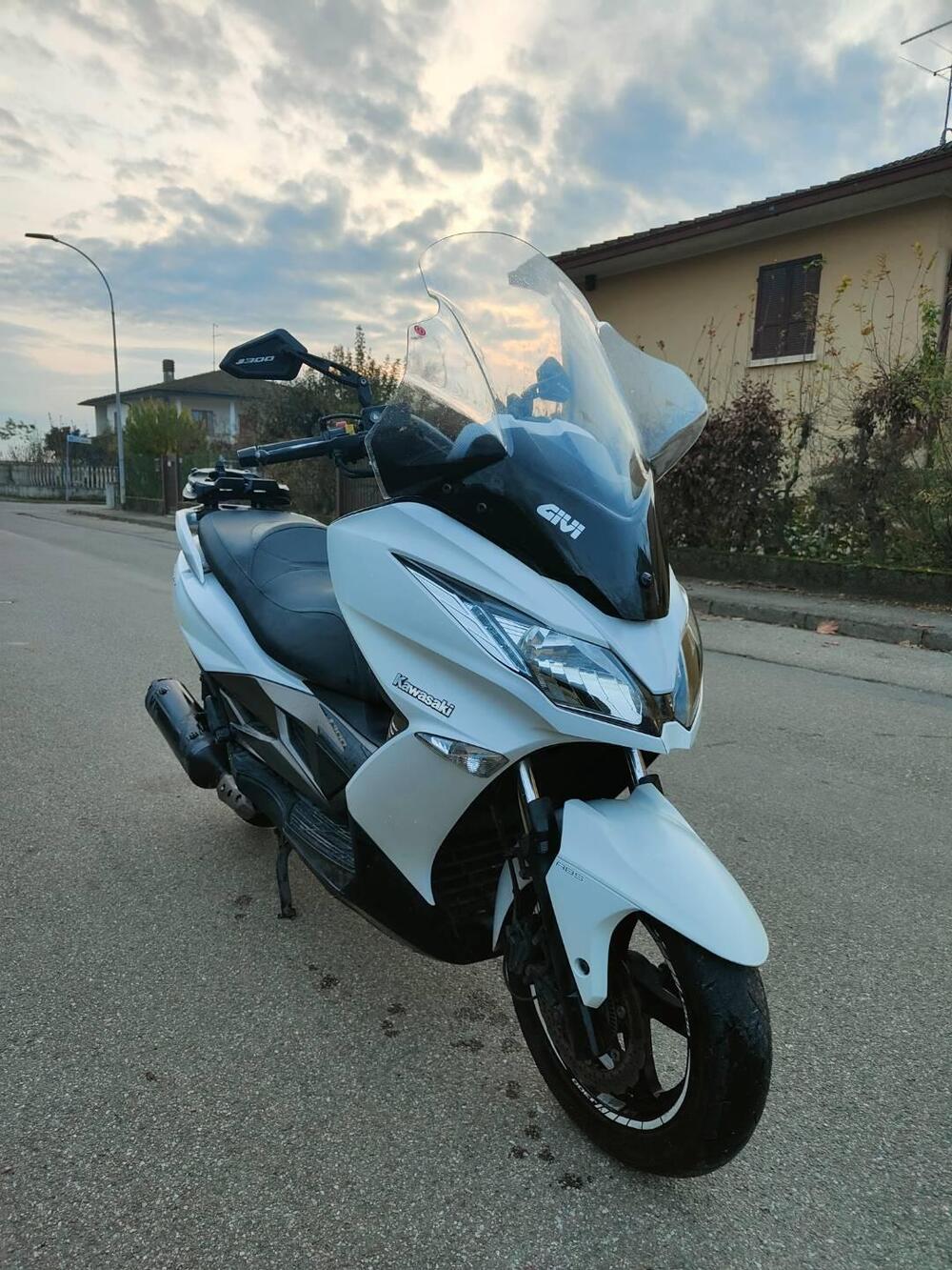 Kawasaki J 300 (2014) (8)